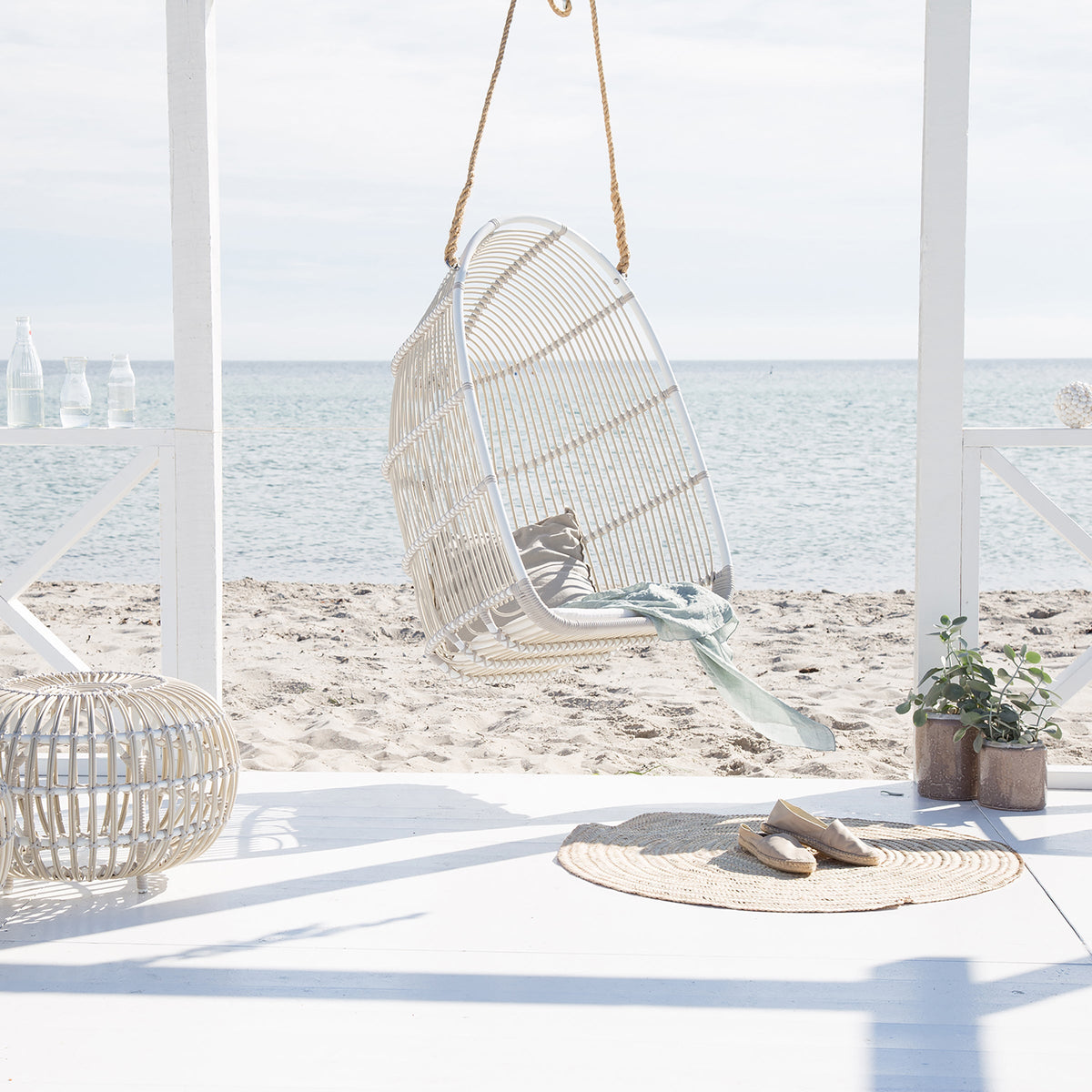 Renoir Outdoor Hanging Swing Chair