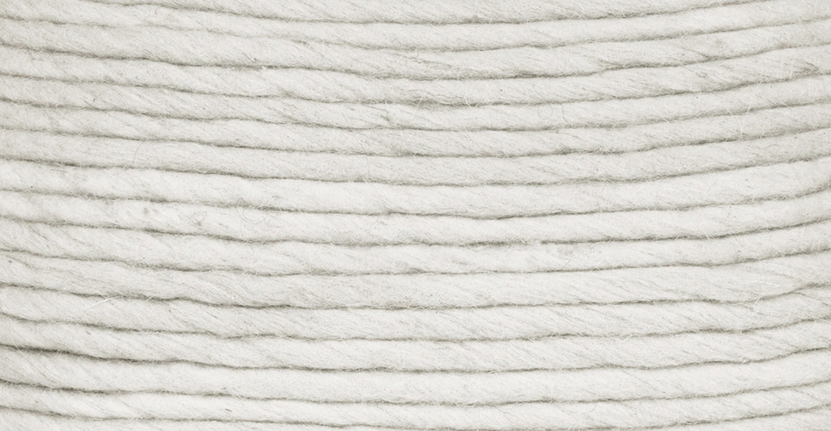 Lia 20" Pouf